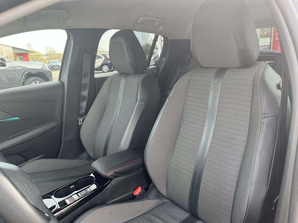 Peugeot 208 PureTech 100 EAT8 Allure Pack