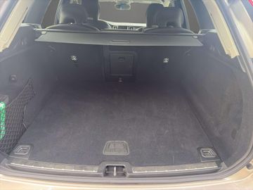 Volvo XC60 B5 AWD Plus Dark