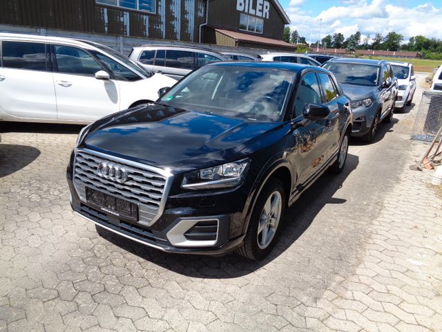 AUDI Q2