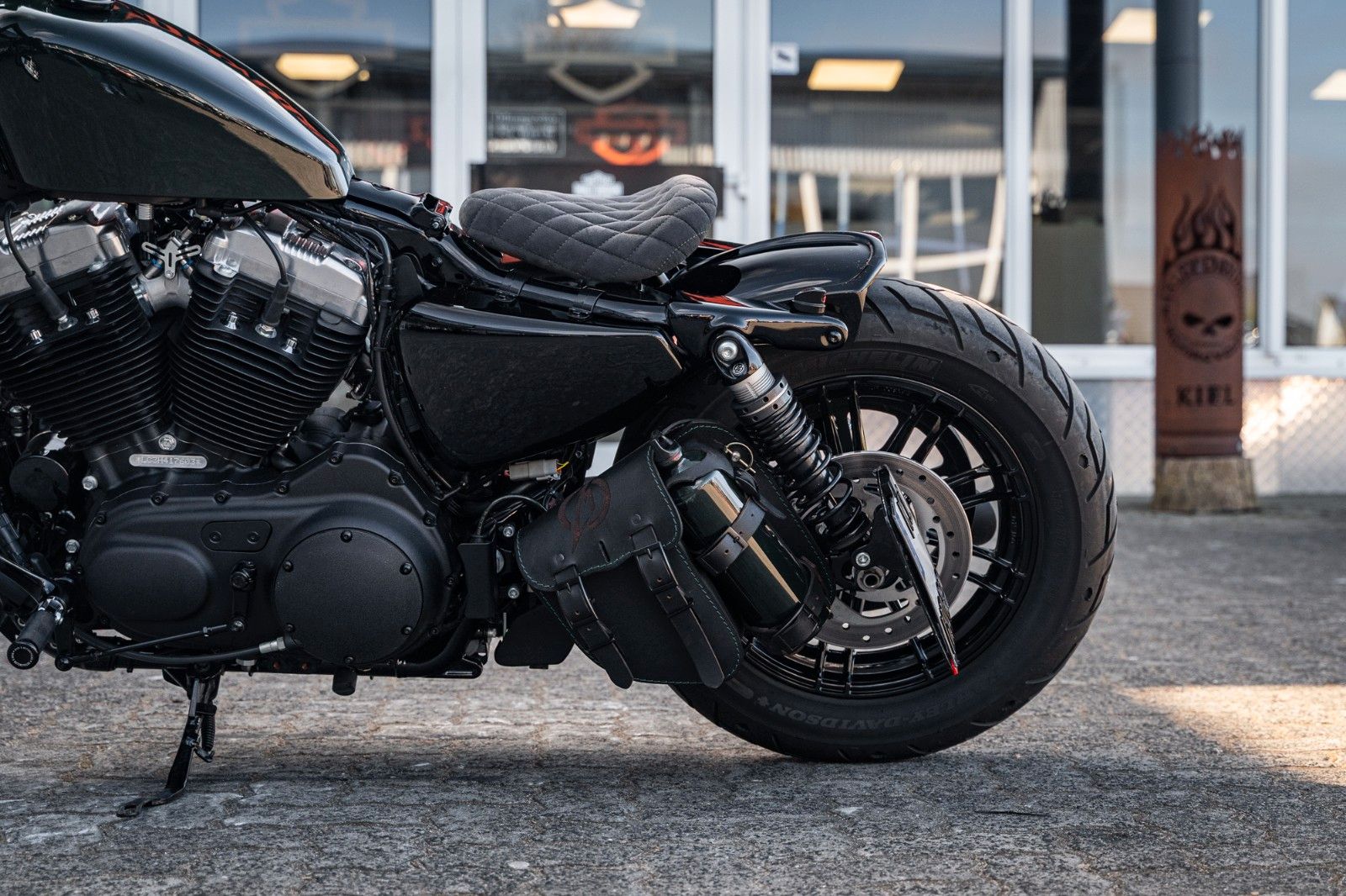 Fahrzeugabbildung Harley-Davidson XL1200X SPORTSTER FORTY-EIGHT - KESSTECH- BOBBER
