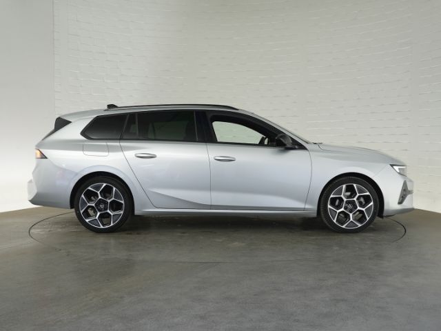 Astra L ST ULTIMATE AT+NAVI+360 GRAD KAMERA+SCHI
