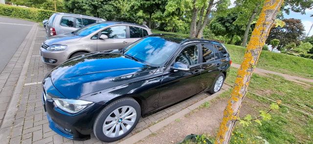 BMW 320d xDrive Touring Automatic -