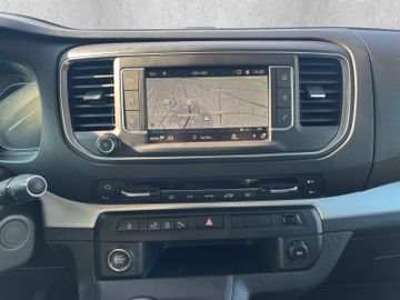 Opel Zafira Life Tourer M HDI 150 Navi+SHZ+AHK+RFK+LM