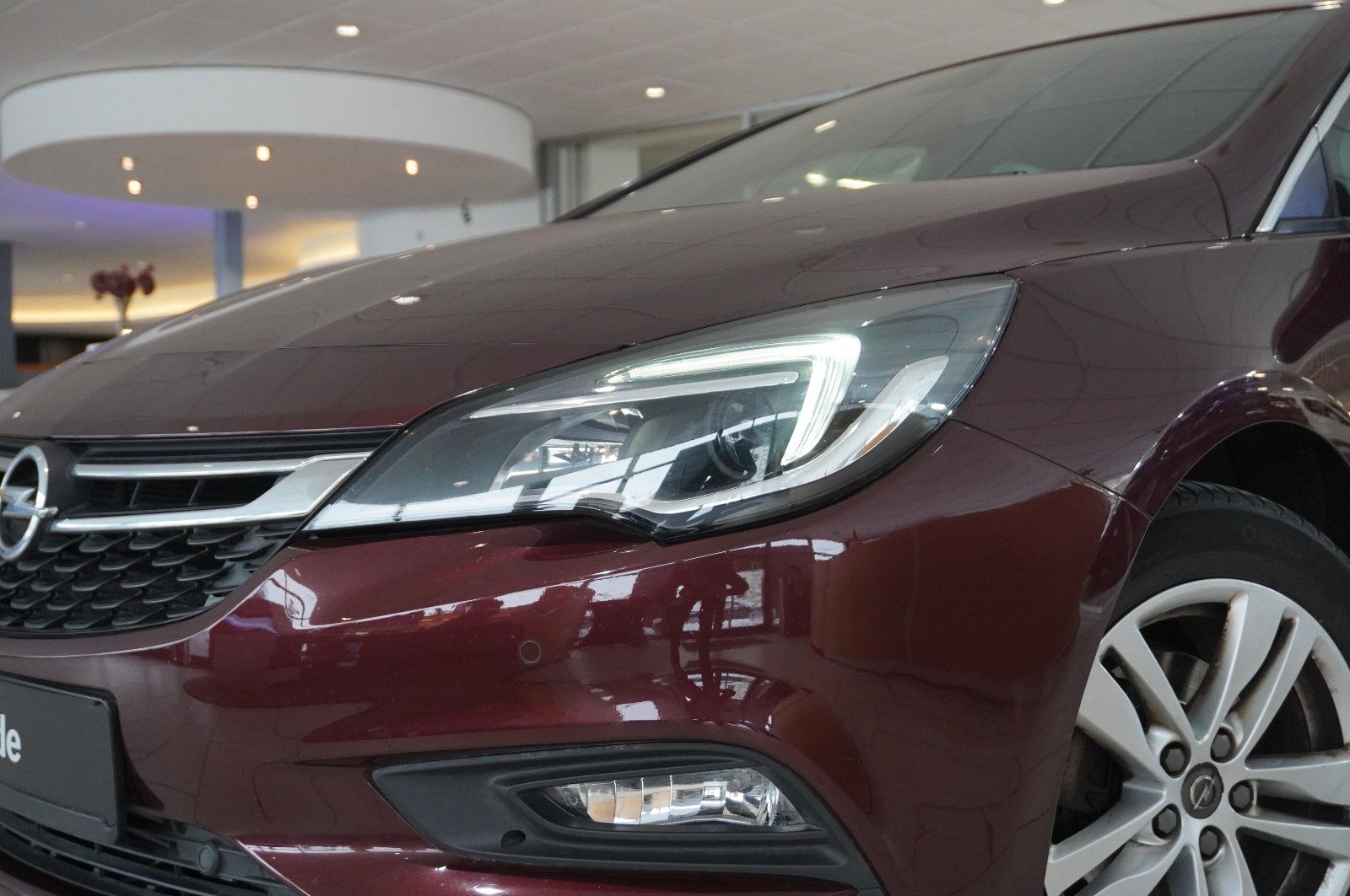 Fahrzeugabbildung Opel Astra K ST 1.4T DYNAMIC NAVI/LED/KAMERA/SPORT/SH