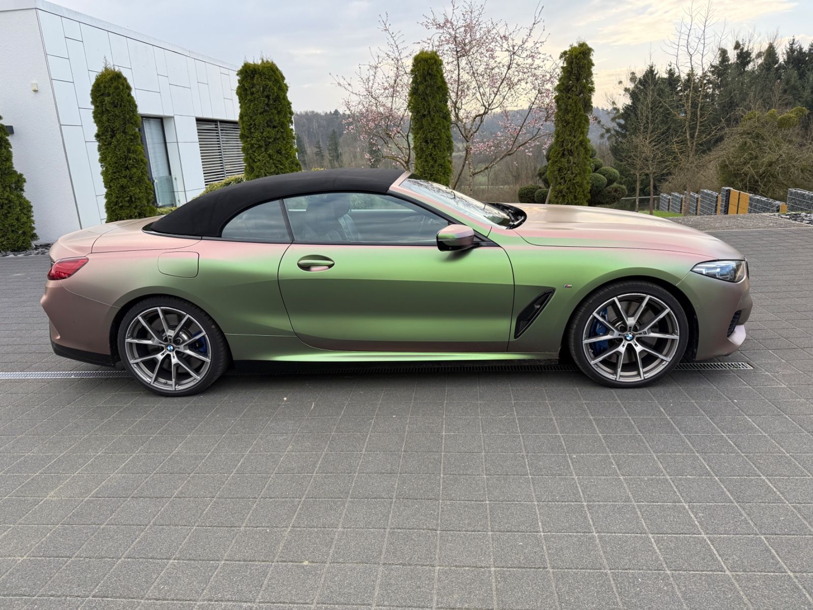 BMW 850