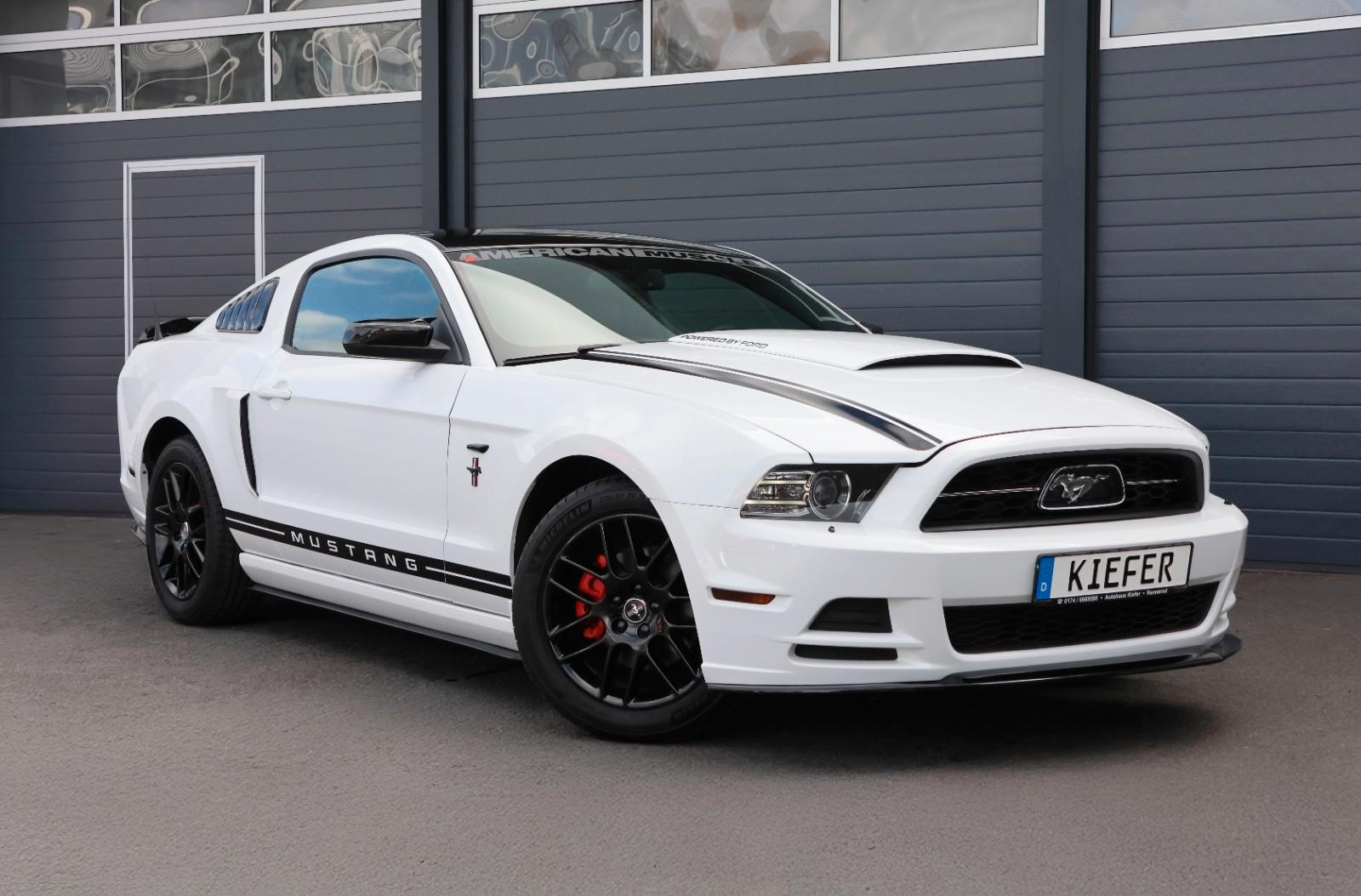 Ford Mustang V6 3.7/Xenon/AMBIENTE/BTH/R18
