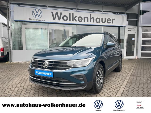 Volkswagen Tiguan Life 1,5 TSI AHK+ACC+SHZ+LED+PDC vo hi