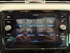 Fahrzeugabbildung Volkswagen Passat Variant Business 2.0 TDI Navi Pano Sitzh