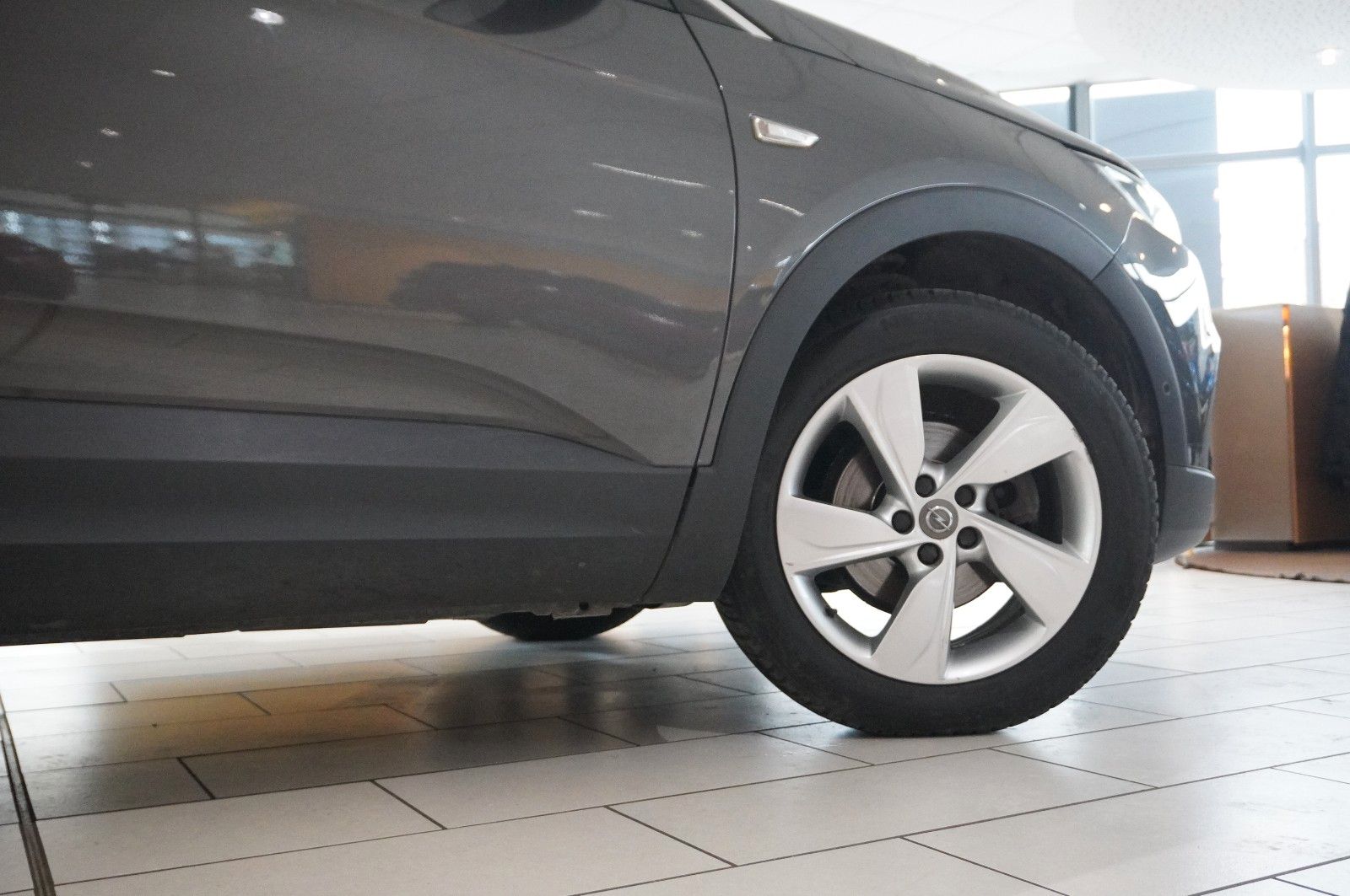 Fahrzeugabbildung Opel Grandland (X) 1.6D DYNAMIC NAVI/LED/360°/SH/GRIP