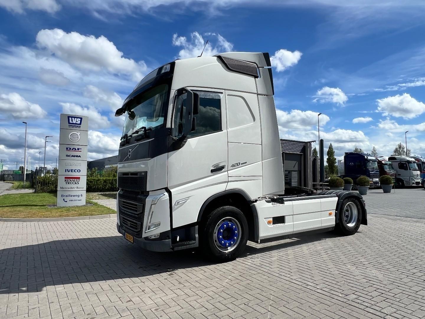 Volvo FH 420 4x2 Tractor LED Lights / NEW TYPE FH5 / O