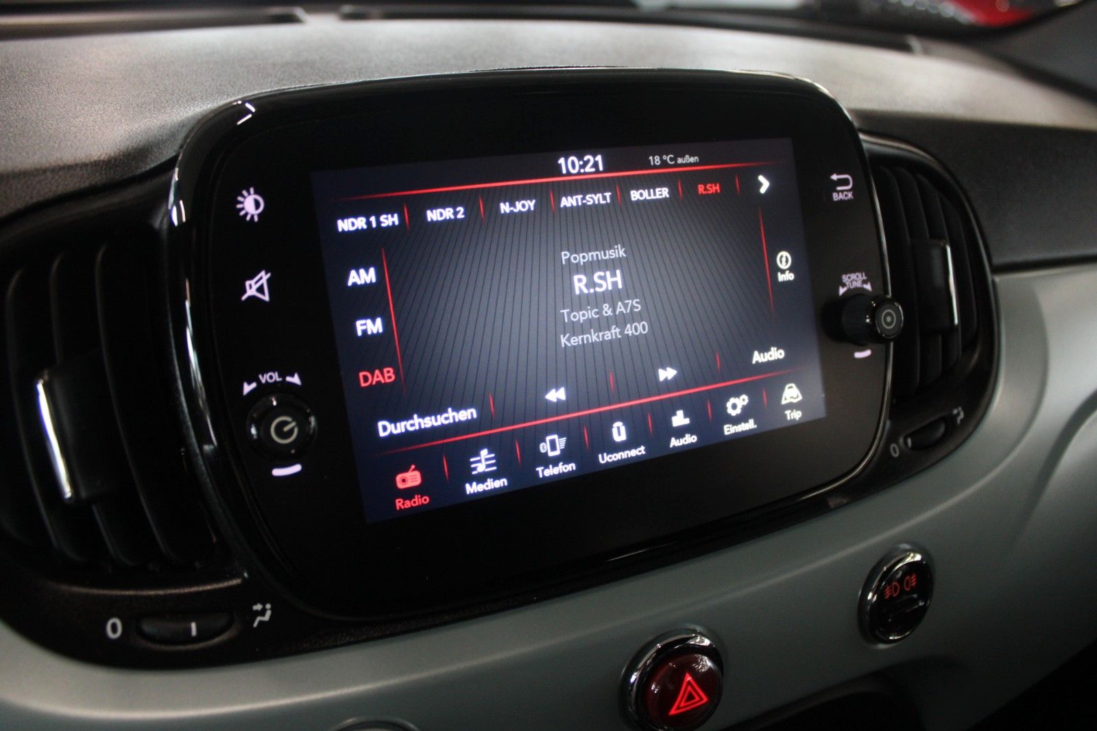Fahrzeugabbildung Fiat 500C CABRIO Hybrid DOLCEVITA DAB PDC APP LINK