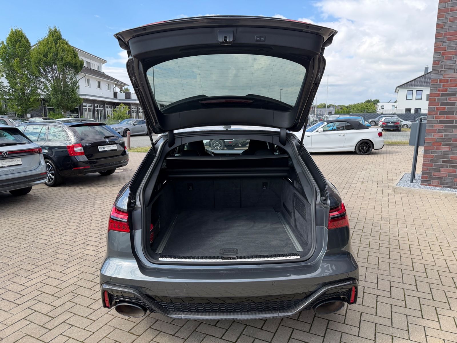 Fahrzeugbild 12