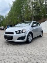 Chevrolet Aveo 1.4 LT+ LT+ - silberne Chevrolet Aveo