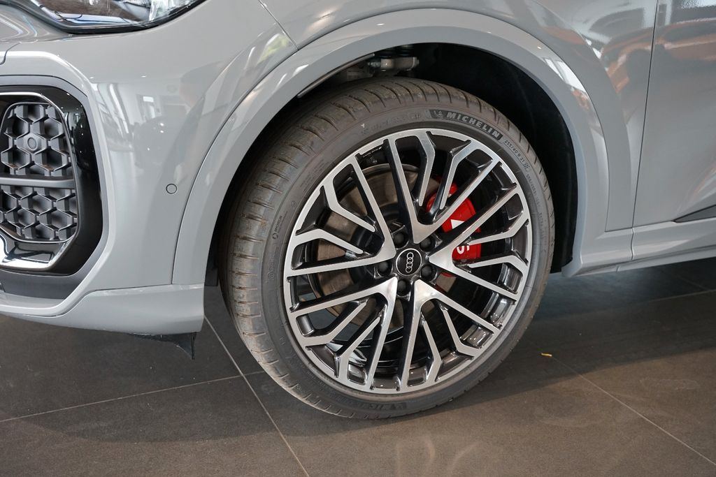 AUDI SQ5 Sportback TFSI | Pano | Carbon | Tech pro AUDI SQ5 Sportback TFSI | Pano | Carbon | Tech pro