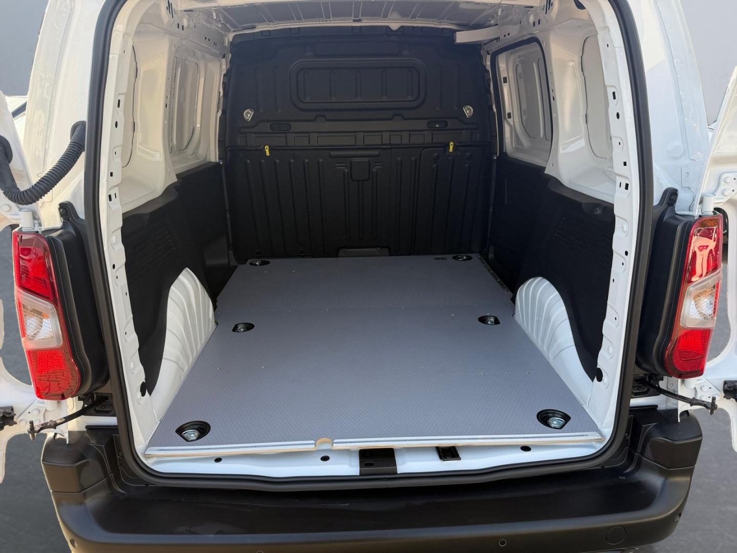 Toyota Proace City Verso Proace City 1.5 D-4D L1 Meister *CarPlay*Navi*PD, миниатюра 15