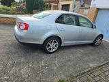 Volkswagen Jetta 2.0 Comfortline Comfortline - gebrauchte VW Jetta aus dem Jahr 2007