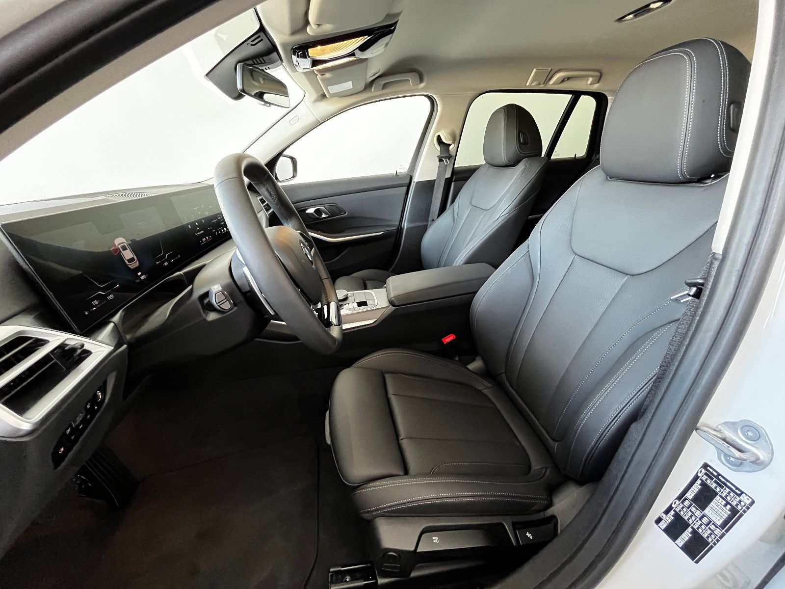 BMW 318i Tour LCI AHK HiFi Navi LED Sportsitze Leder foto 11