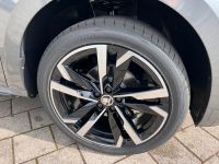SKODA Kamiq 1.5 TSI  DSG MonteCarlo PANO MATRIX 5J GAR bei Autohaus Landmann & Maier OHG