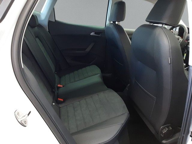 Fahrzeugabbildung Seat Arona Style 1.0TSI LED SitzHz 18" Klimaaut. 0,99