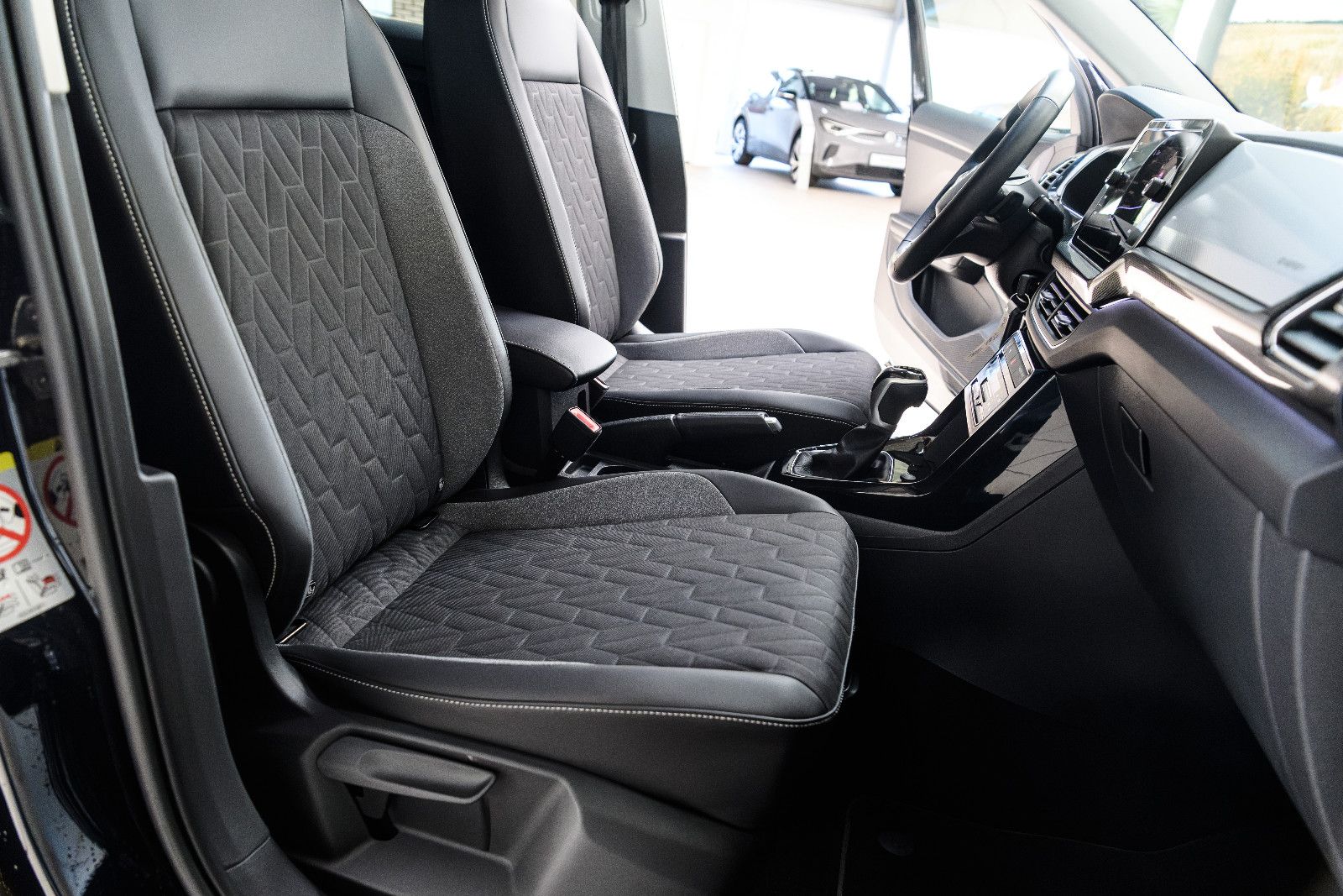 Fahrzeugabbildung Volkswagen T-Cross 1.0 TSI DSG 85 kW Energy+AHK+Kamera+Navi