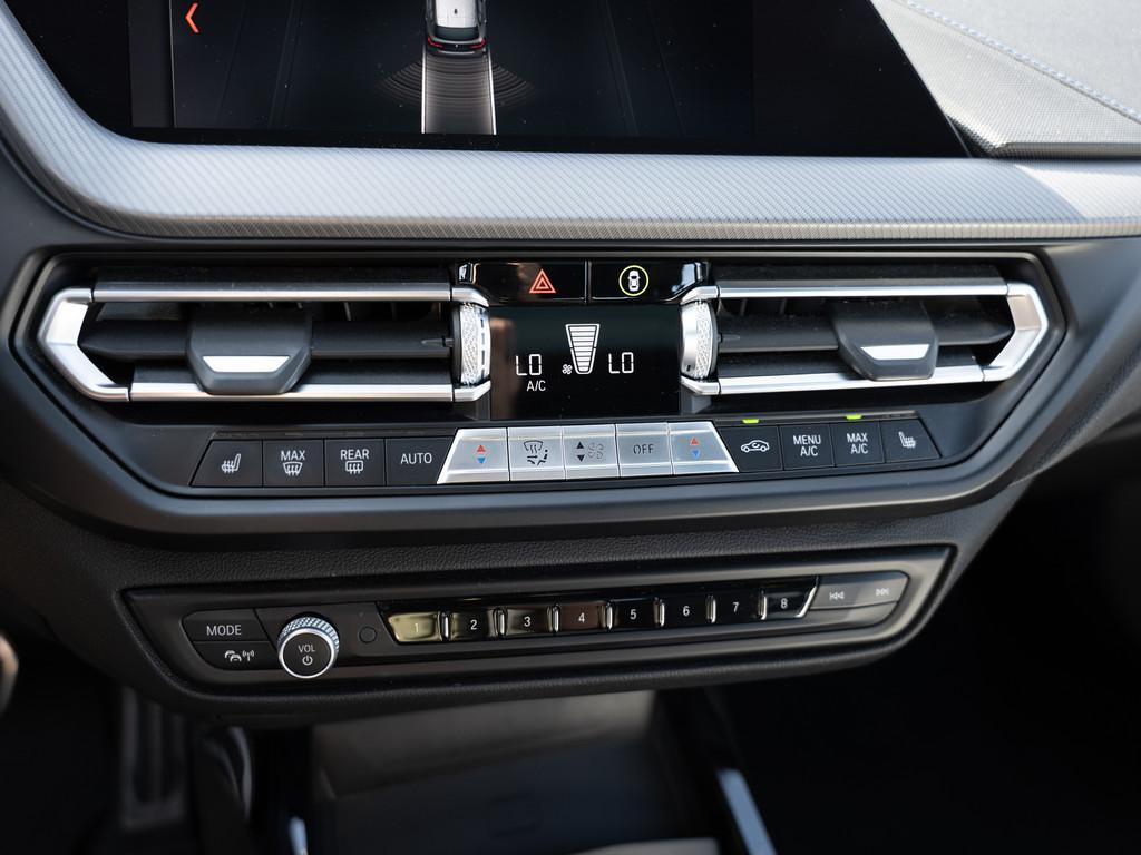 BMW 118 i M-Sport PANO AHK LED W-LAN NAVI SHZ PDC, миниатюра 18