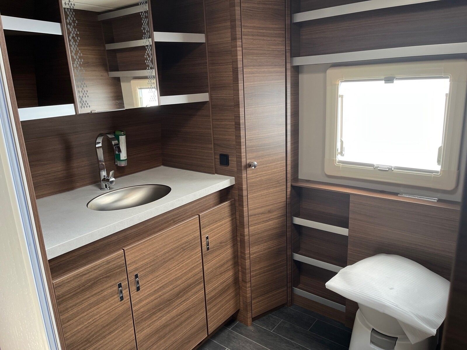 Fahrzeugabbildung Tabbert Puccini 750 HTD 2.5 Hubstützen,Mover,Klima,Leder