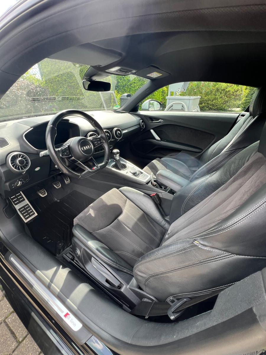 Audi TT Coupe 2.0 TFSI/S Line/TÜV Feb2028/230PS/KW V2