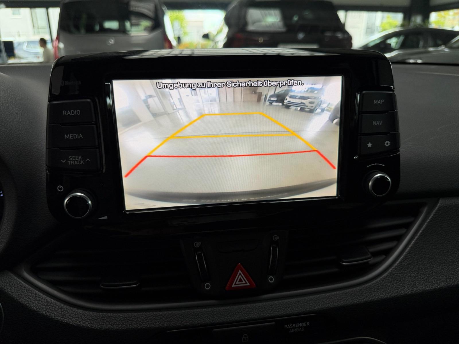 Hyundai I30 FASTBACK PREMIUM DCT NAVI+LED+DAB+APPLE+ACC+