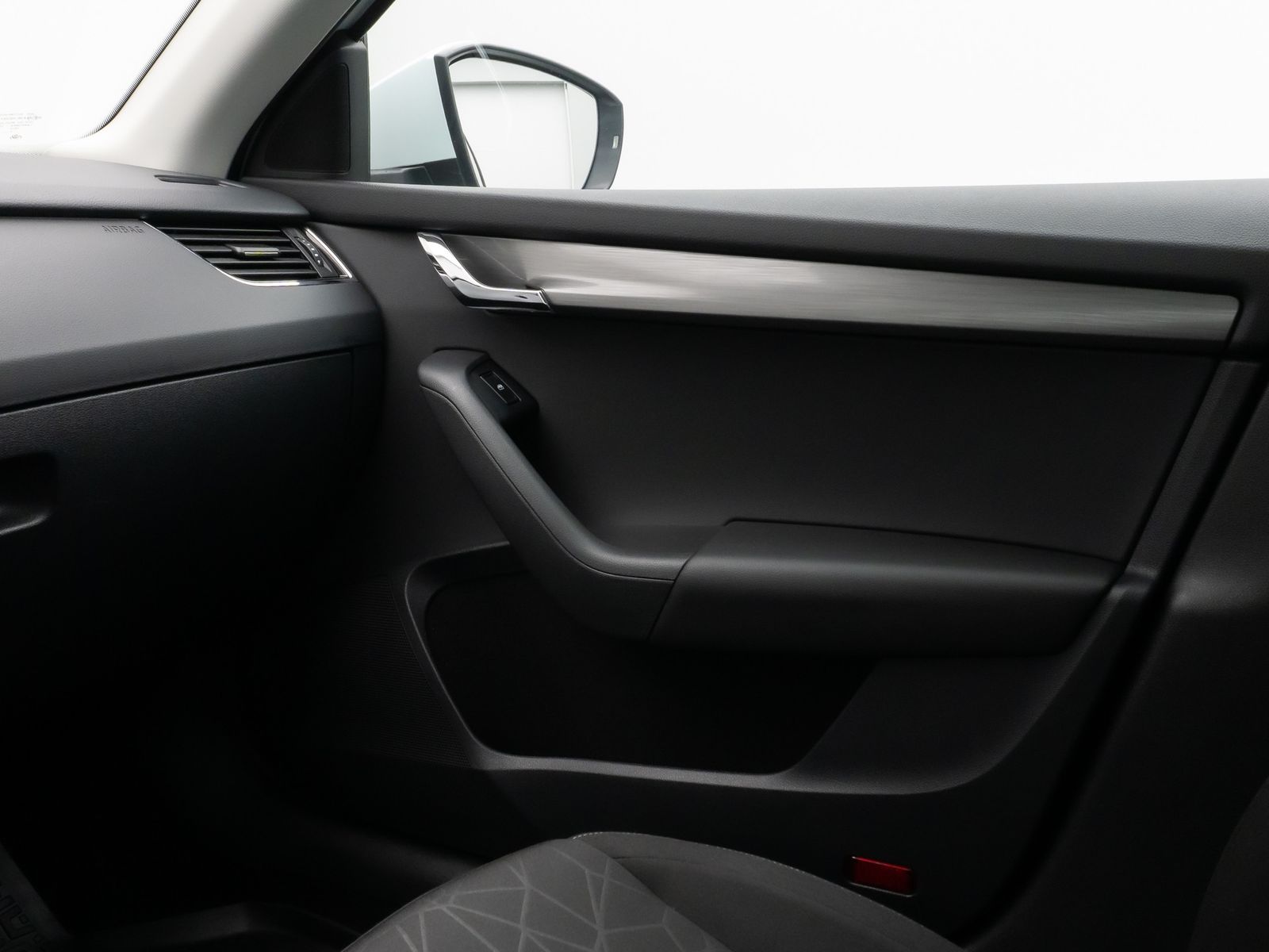 Fahrzeugabbildung SKODA Octavia Combi Clever 4x4 Aut. Panorama AHK 8Fach
