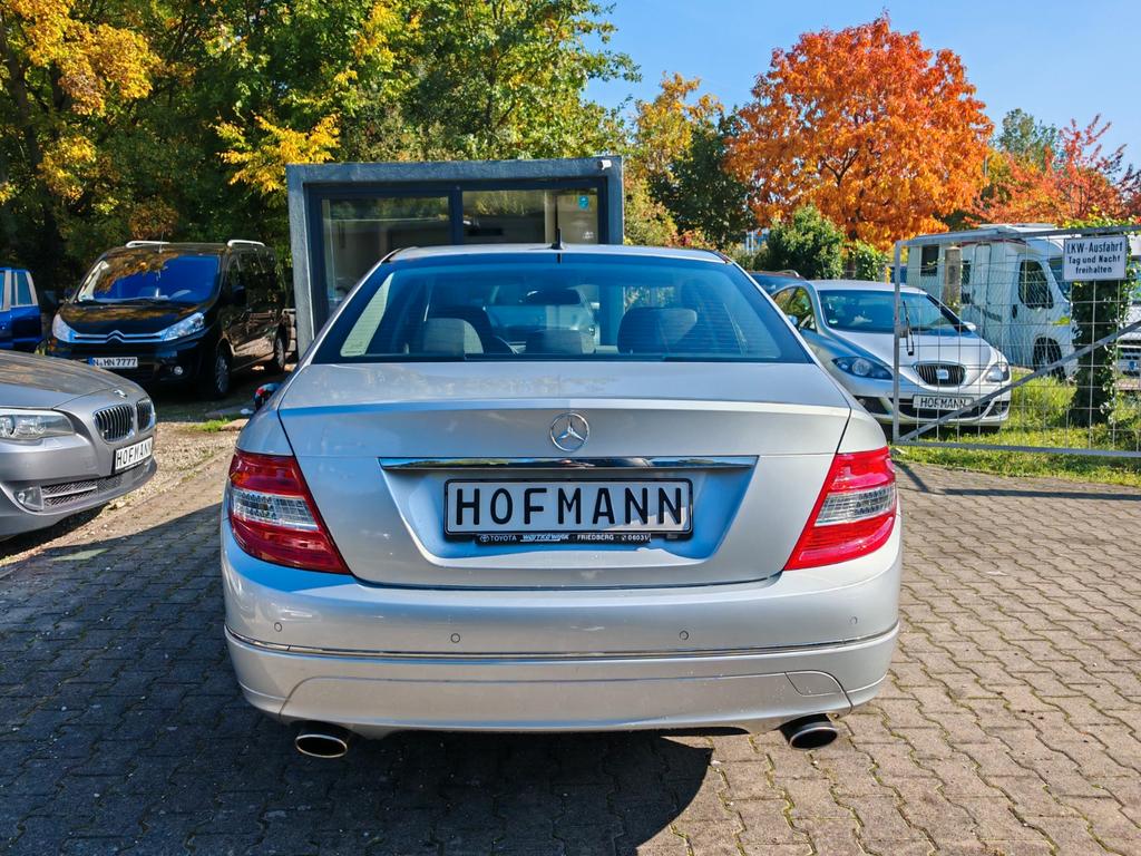 Mercedes-Benz C 230
