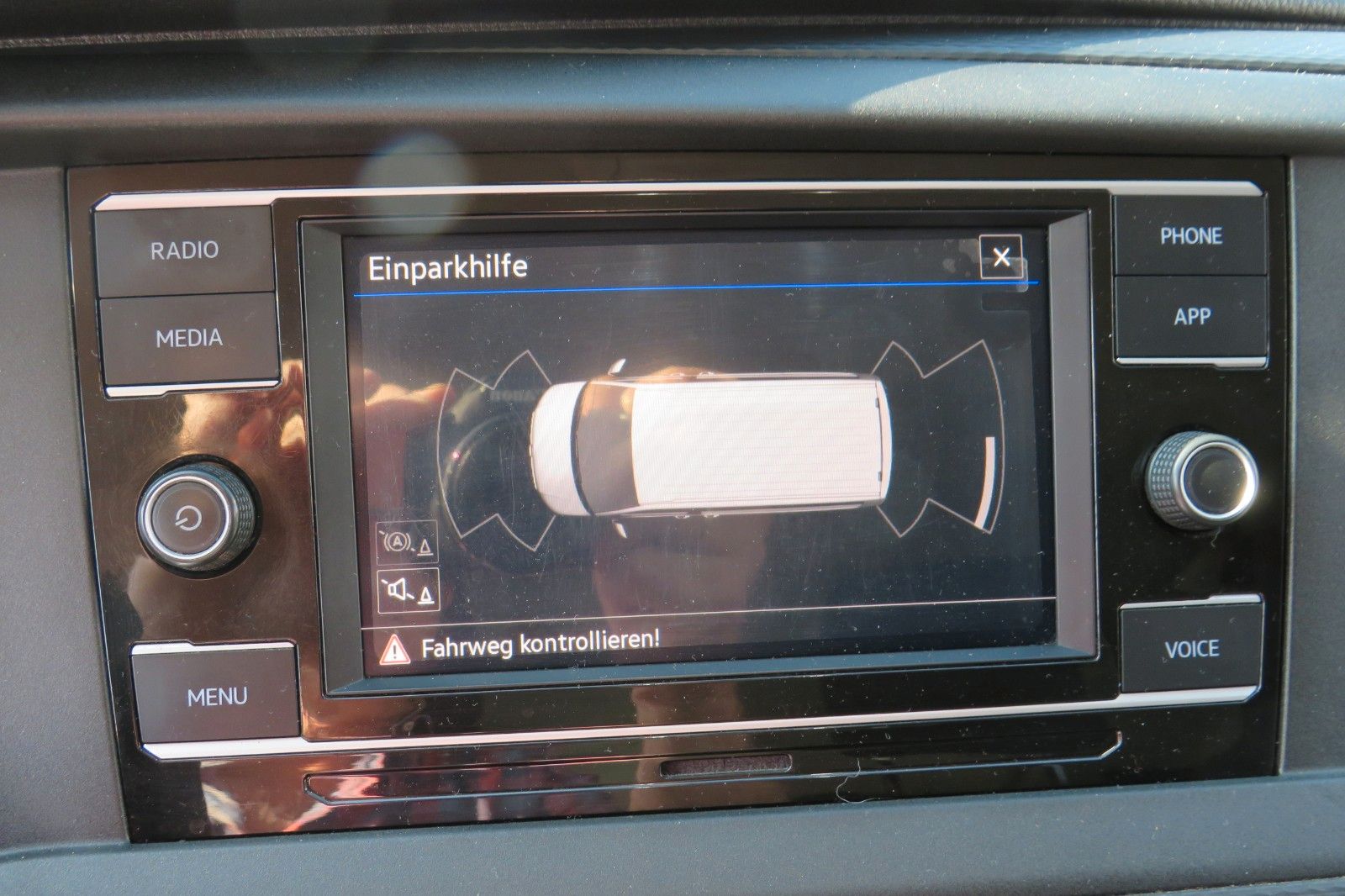 Fahrzeugabbildung Volkswagen T6.1 Kombi TDI 9SITZE GRA PDC APP-CONNECT SITZH.