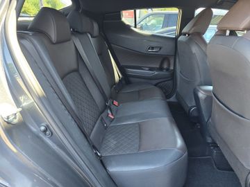 Toyota C-HR - 11
