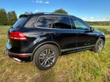 Volkswagen Touareg 3.0 V6 TDI 4 Motion R-Line AHK, Allrad - Volkswagen Touareg: R Line
