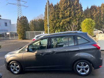 Ford Grand C-Max - 1