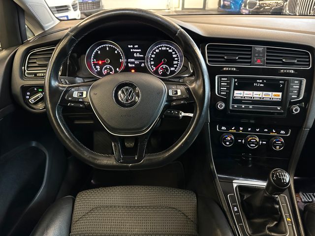 MYAUTOCENTER – Gebraucht- und Jahreswagen mit Werkstattservice in Pfaffenhofen Volkswagen Golf VII Variant Highline BMT *R Line*Navi*Xenon