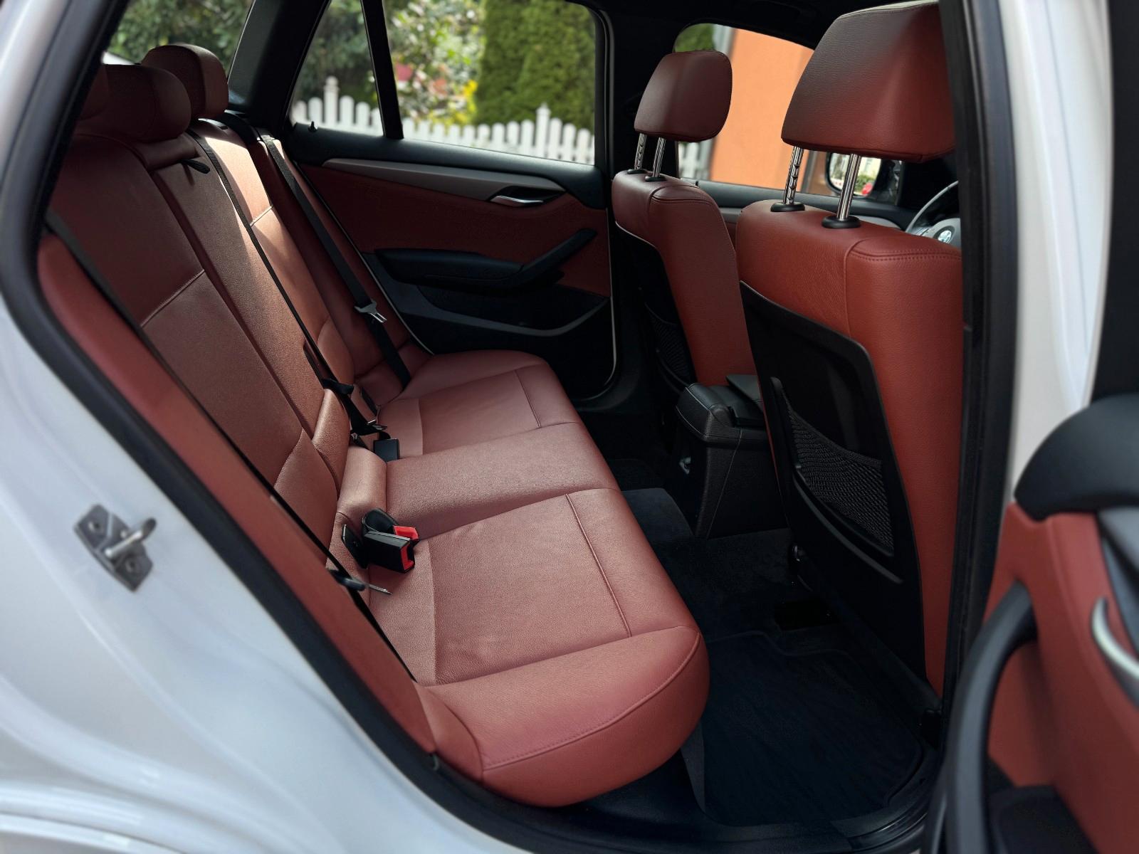 BMW X1 XDRIVE 25D - 204 ch - 4X4 - BVA - ATTELAGE - TOIT PANO