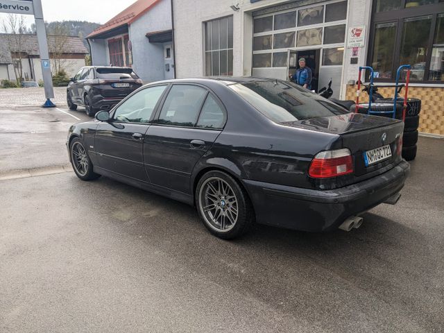 BMW M5 M5