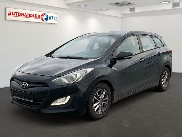 Hyundai i30 Kombi 1.6 CRDi Automatik Klimaanlage PDC