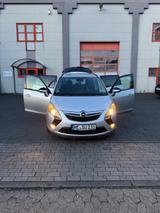 Opel Zafira 1.8 Family Plus Family Plus - Opel Zafira in Solingen