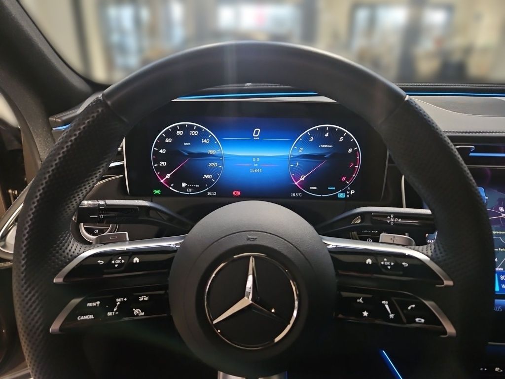 Fahrzeugabbildung Mercedes-Benz E 200 AMG Night Distronic+ Sitzklima LED KeyLess
