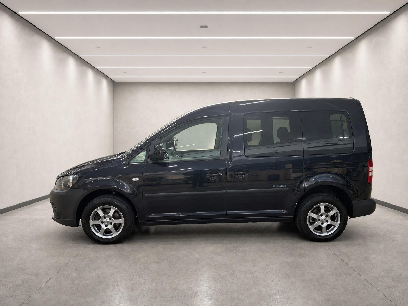 Volkswagen Caddy 2011 — rear view