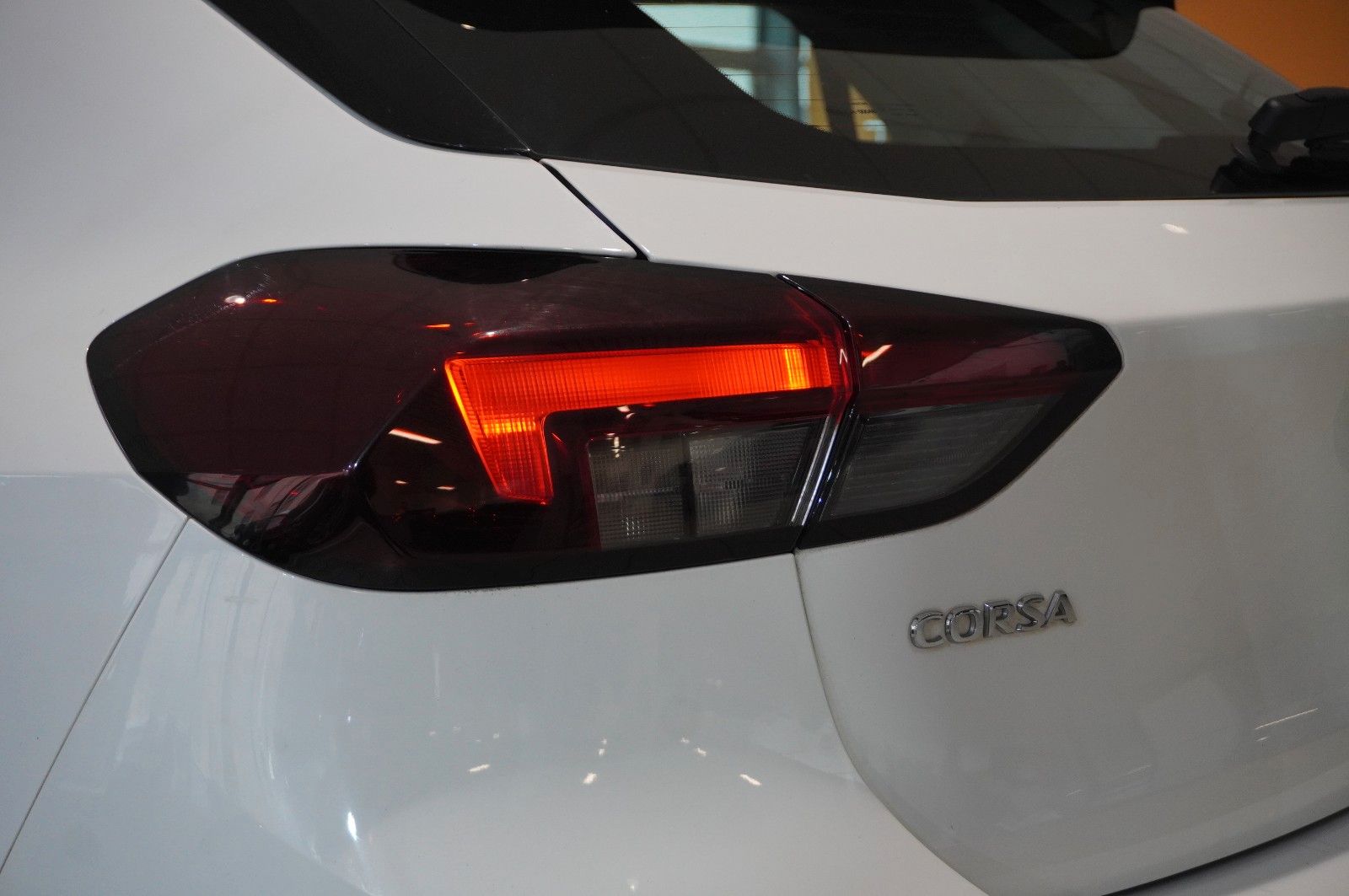 Fahrzeugabbildung Opel Corsa F 1.2T ELEGANCE NAVI/LED/VIRT/KAMERA/SPORT