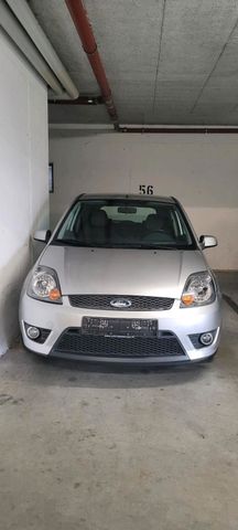 Ford fiesta 1.6  98.000km 1.hand