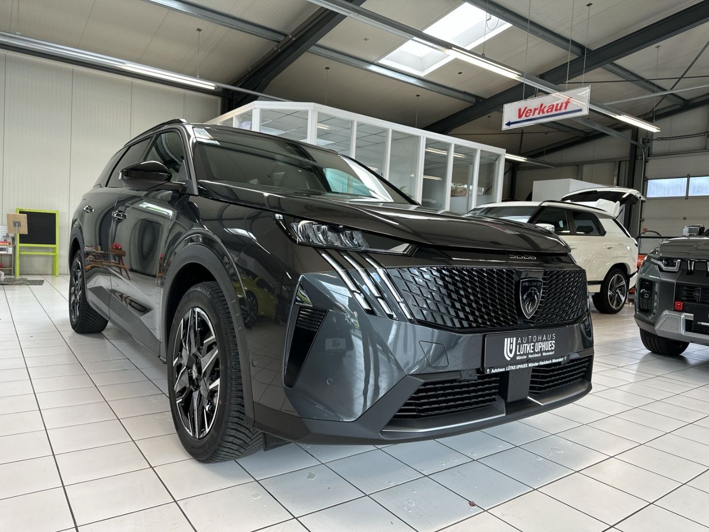 Fahrzeugabbildung Peugeot 5008 Allure HYBRID 145 e-DSC6 Navi LED CarPlay