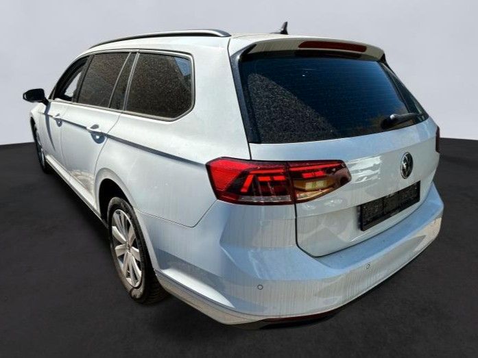 Volkswagen Passat Variant - Bild 3