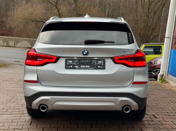 Bild 4 BMW X3 Baureihe X3 xDrive 20 d Advantage