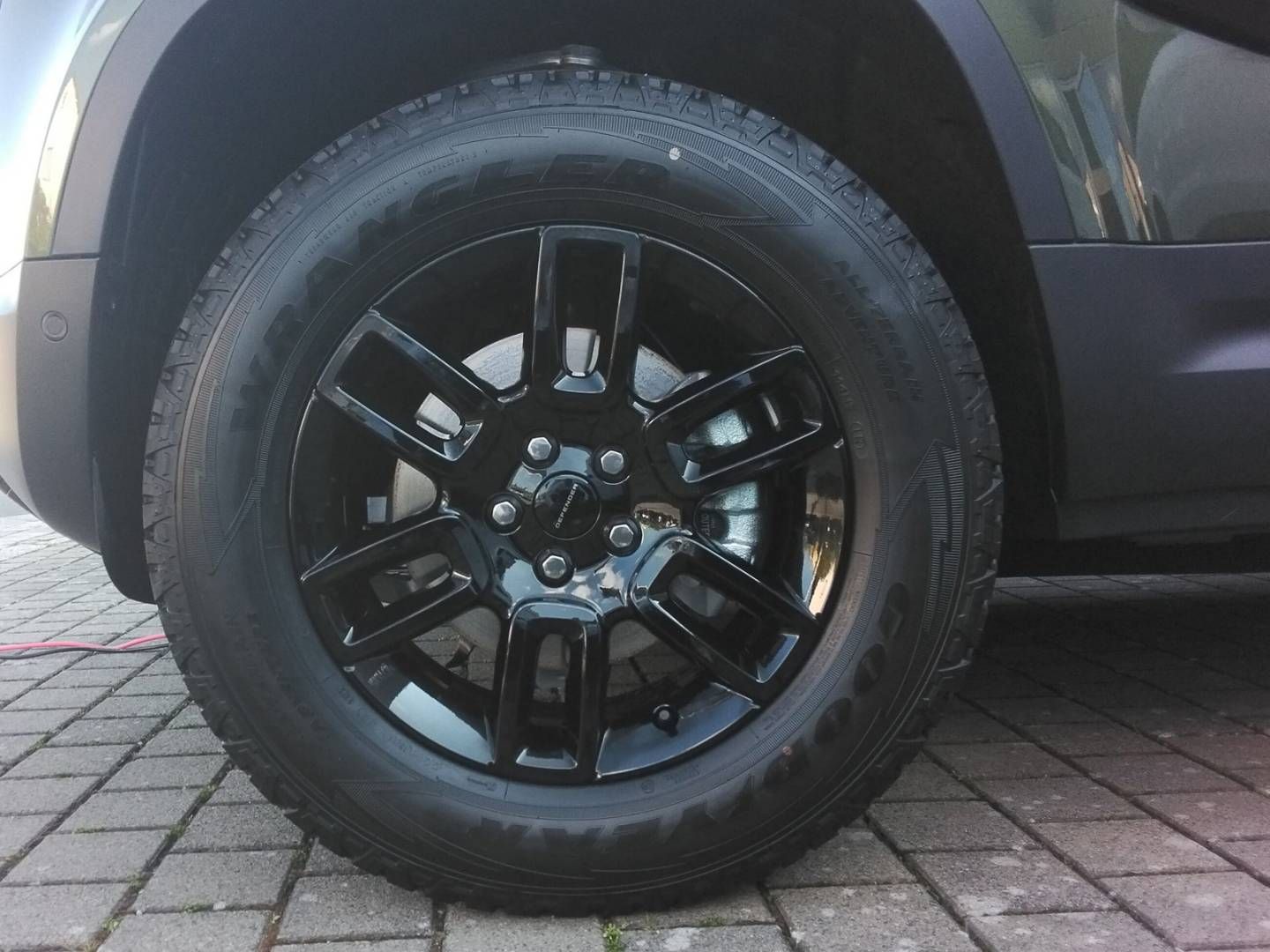 Fahrzeugabbildung Land Rover Defender 90 D200 S Hunter