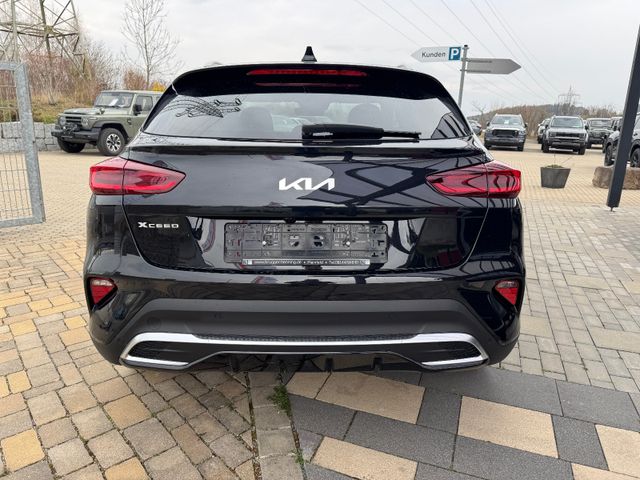 Kia XCeed 1.6 T-GDi Vision DCT7 NAVI LED PDC KAM SHZ