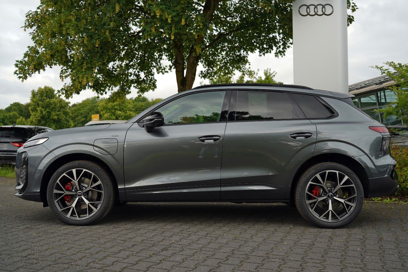 Audi Q3 SUV e-hybrid AHK S-LINE PANO TECH PRO MATRIX foto 5