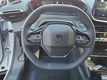 Peugeot E-2008 ALLURE Elektro 360°Kam*Keyless*Navi*